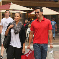 Jessica Alba and Cash Warren go shopping at The Grove | Picture 85969